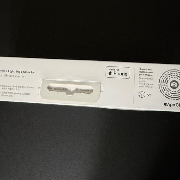 BACKBONE One Mobile Gaming Controller (Lightning) Xbox Sealed in Box - Picture 3 of 8